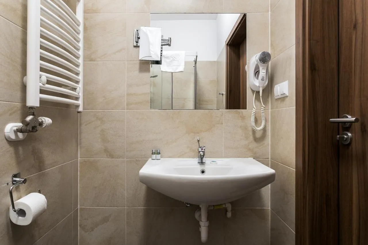 G12 Aparthotel Krakow Apartment